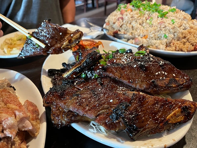 Side Street Inn, Oahu, Hawaii