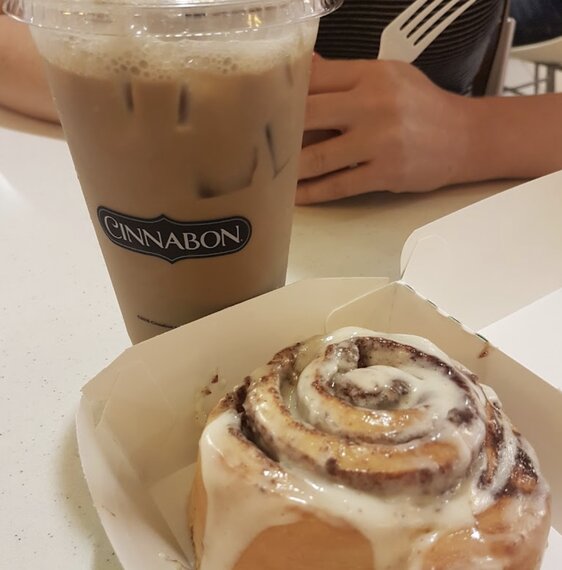 Cinnabon, Honolulu, Oahu, Hawaii